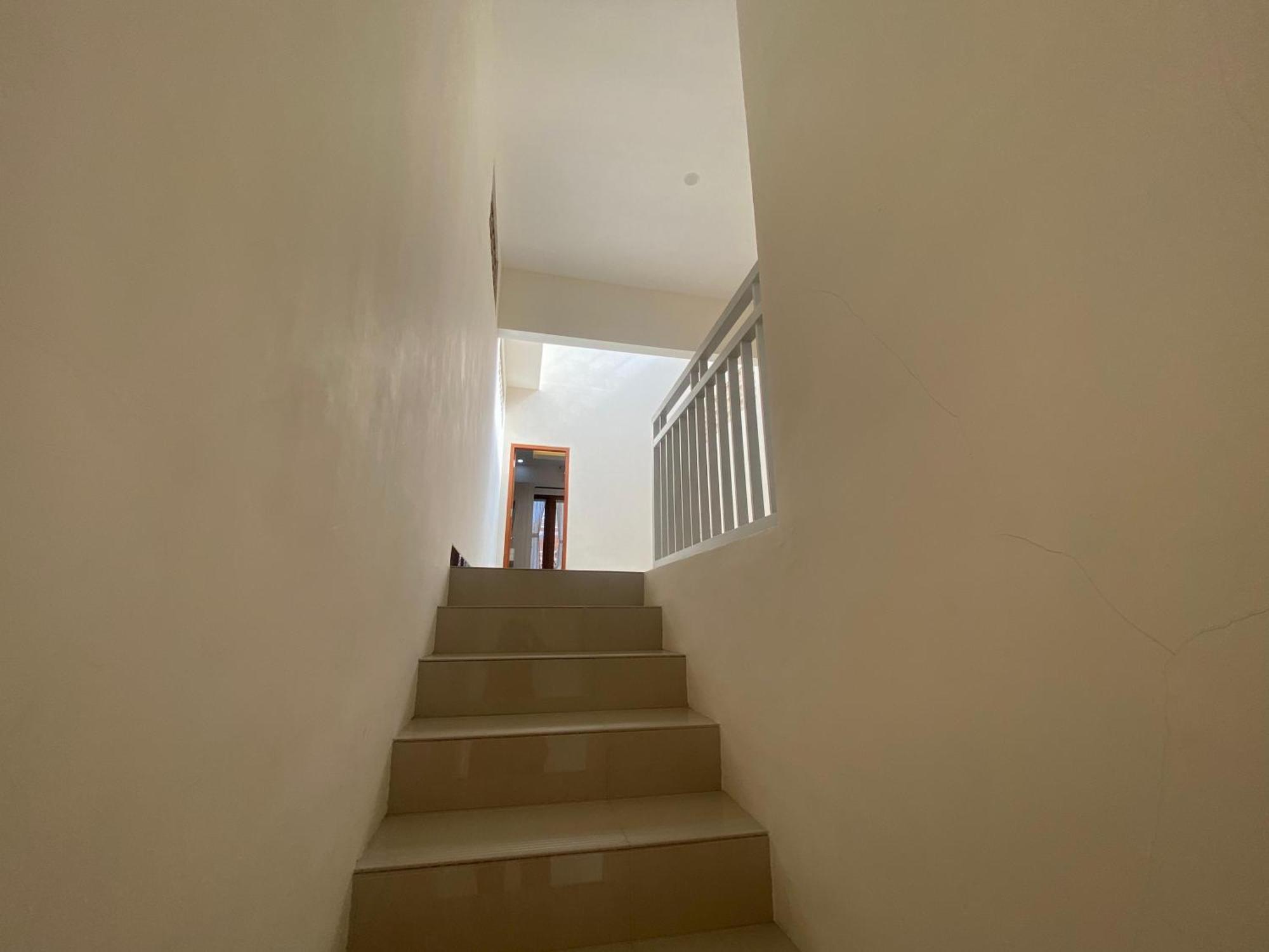 Kanggo Riko Family Homestay Mitra Reddoorz Banyuwangi  Extérieur photo