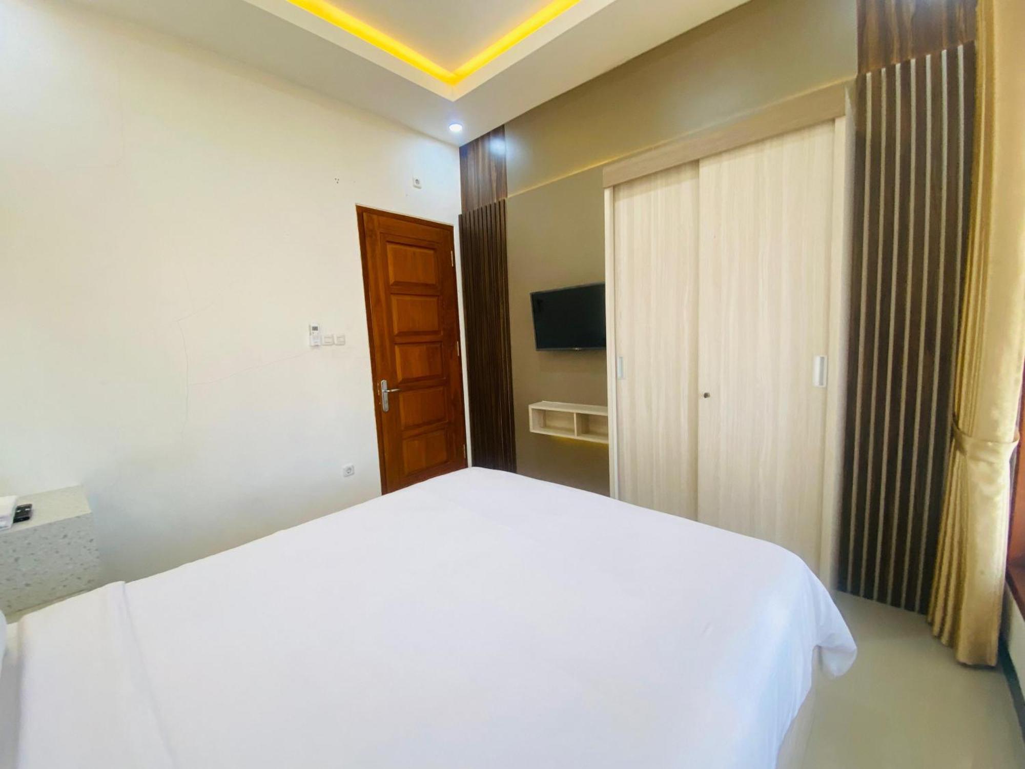 Kanggo Riko Family Homestay Mitra Reddoorz Banyuwangi  Extérieur photo